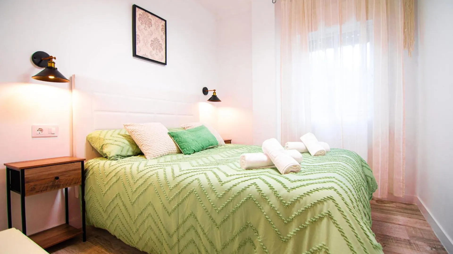 Edomus Playa Y Sol Boutique Apartment Seville 0*,