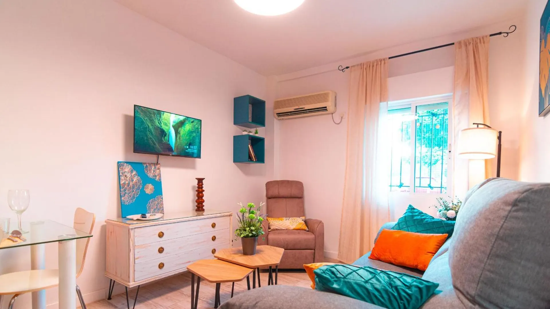 Edomus Playa Y Sol Boutique Apartment Seville